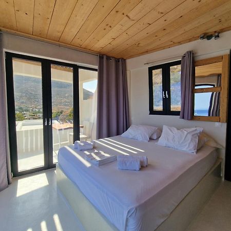 Spathi Beach Suites Kea Quarto foto