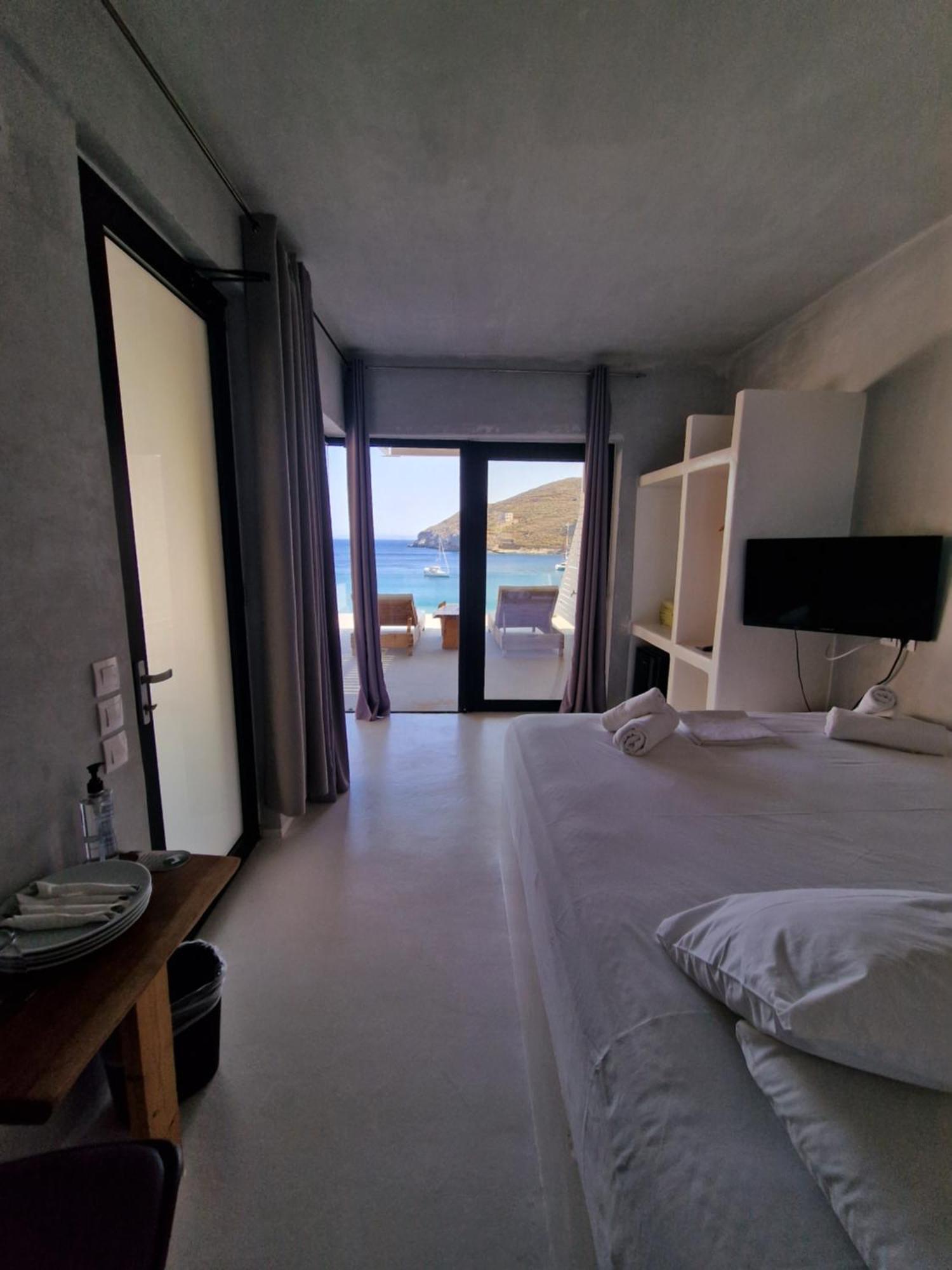 Spathi Beach Suites Kea Quarto foto