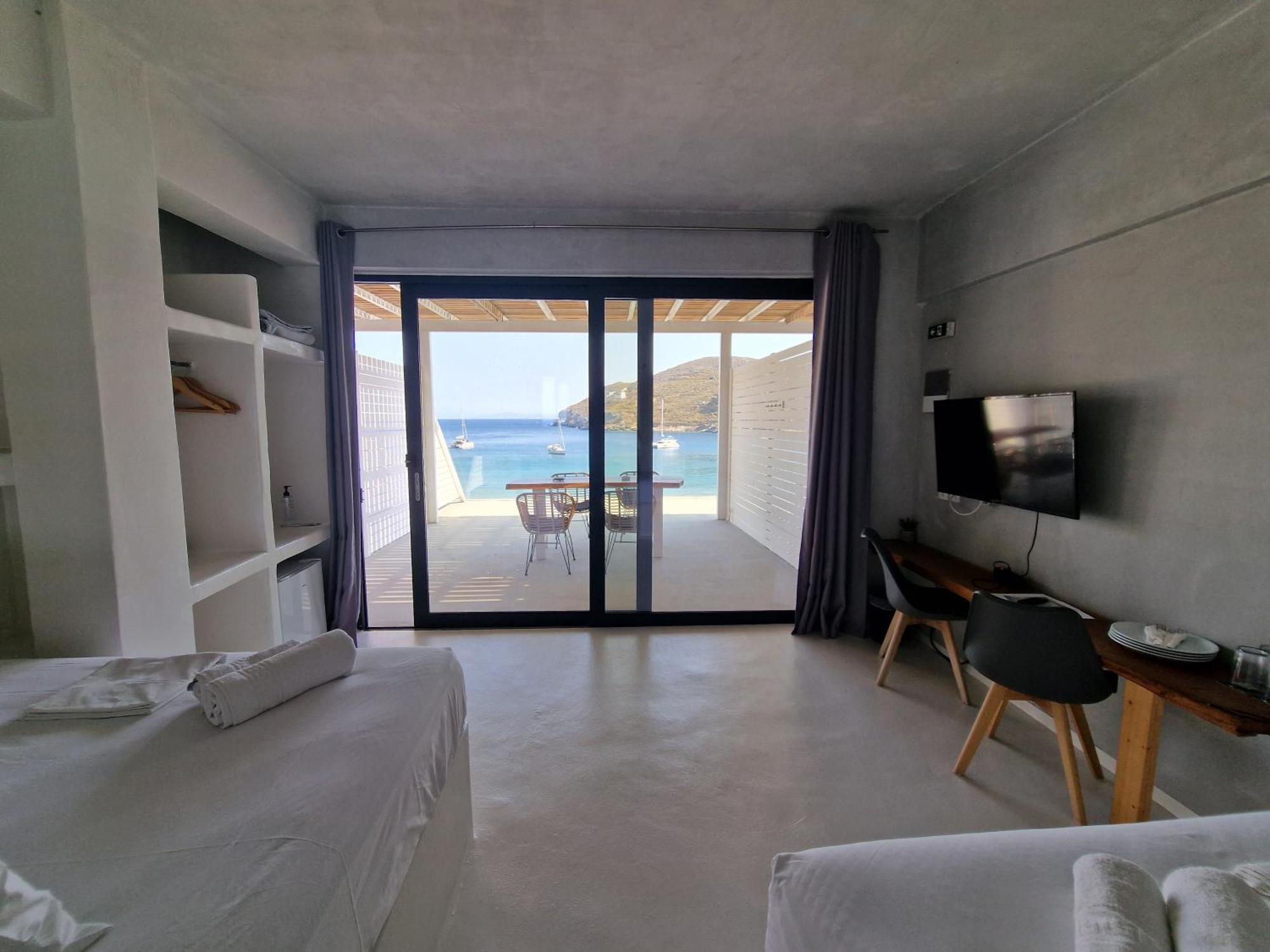 Spathi Beach Suites Kea Quarto foto