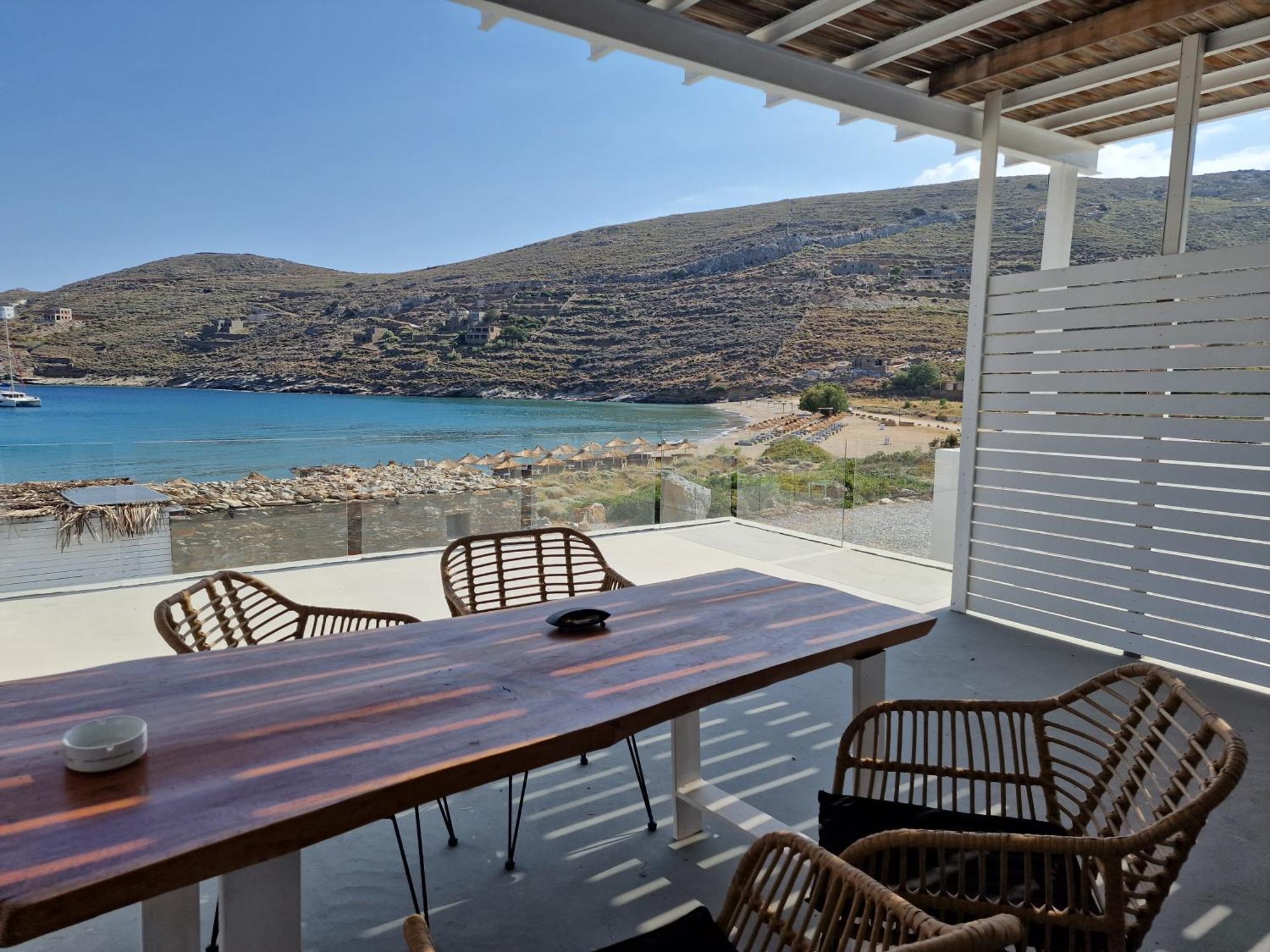Spathi Beach Suites Kea Quarto foto
