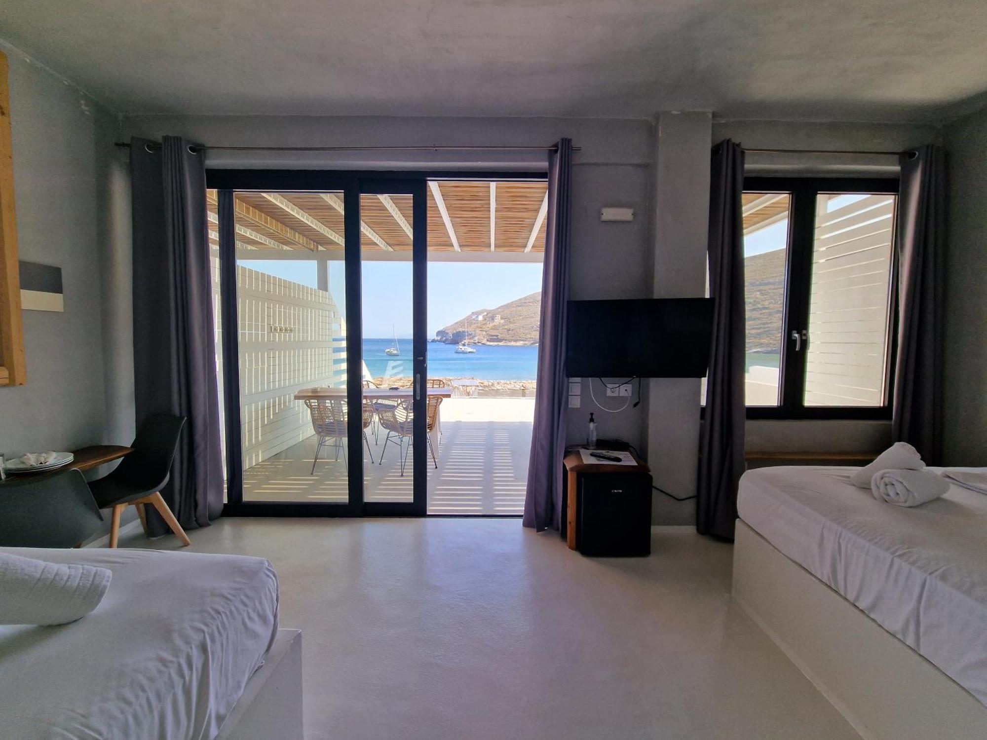 Spathi Beach Suites Kea Quarto foto