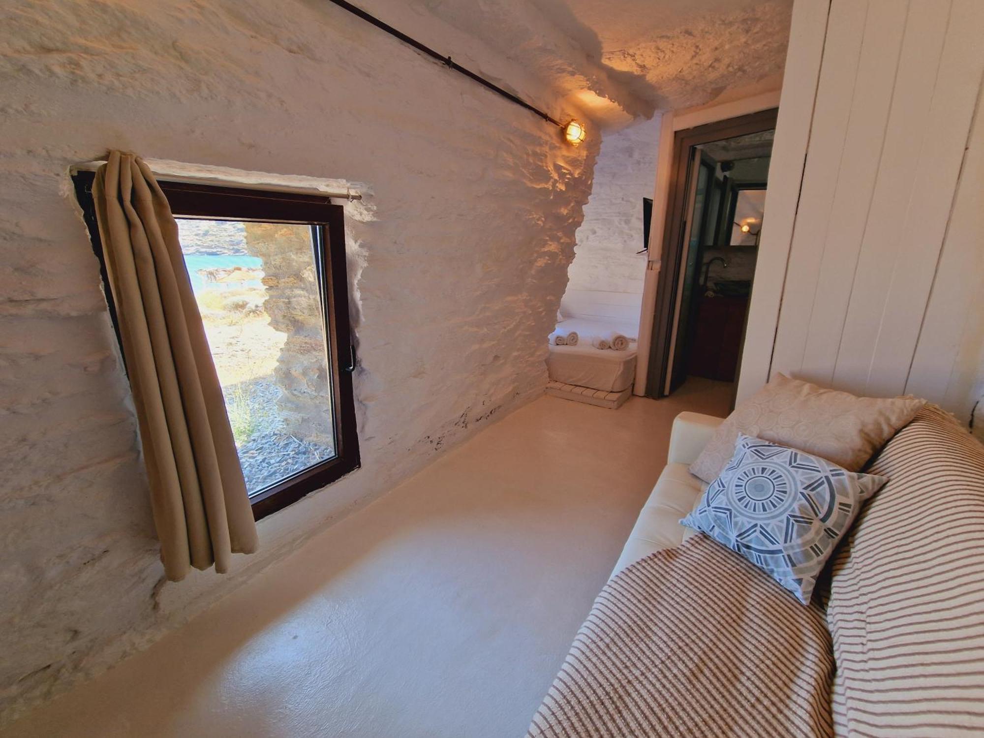 Spathi Beach Suites Kea Quarto foto